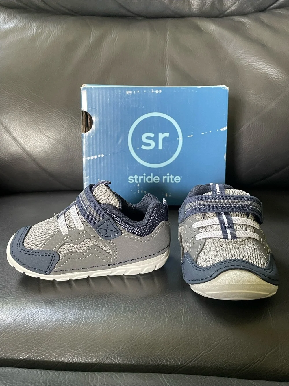 Stride Rite - Soft Motion Kylo Sneaker - NIB - Navy/Gray - Boys Size 4XWide